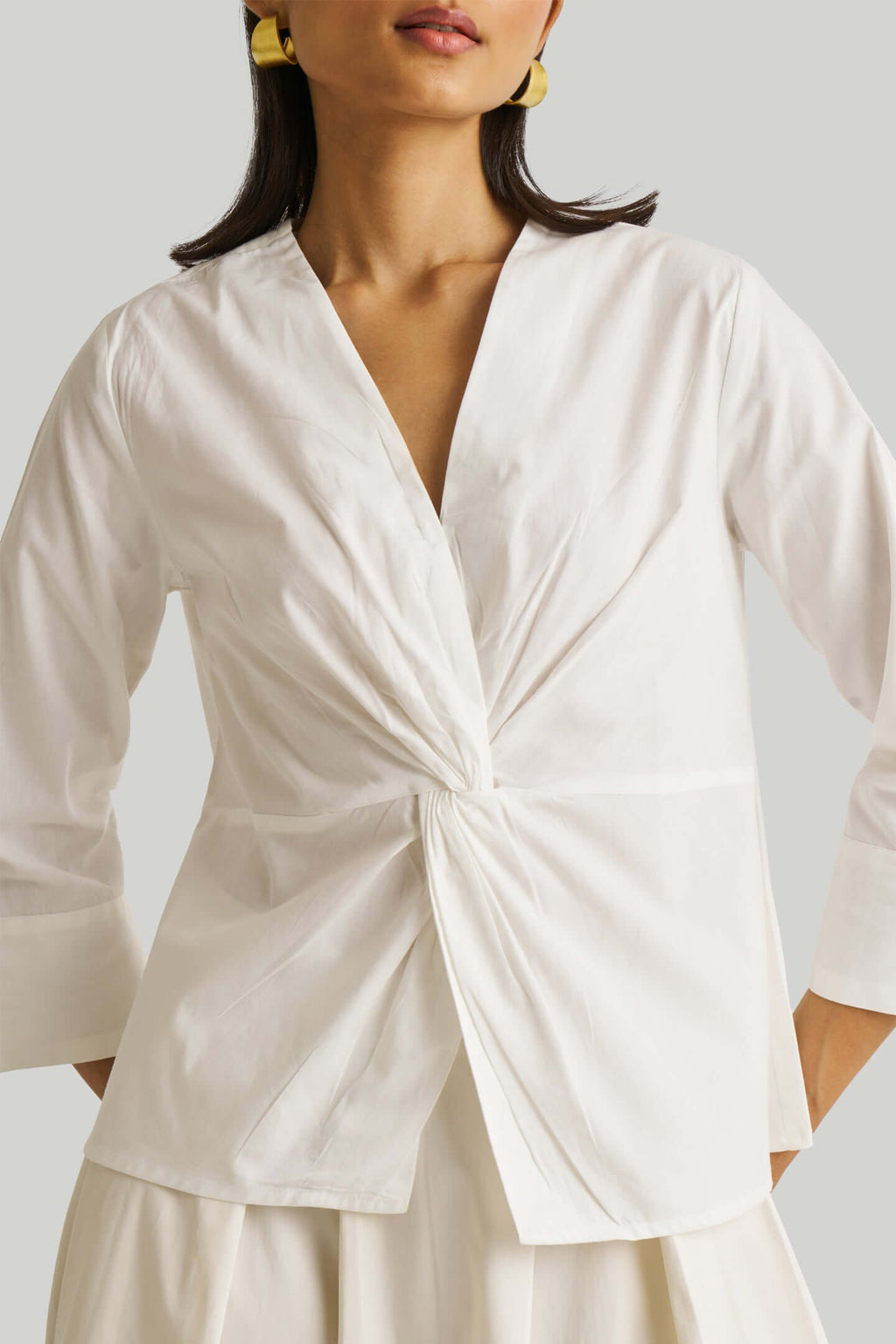 Front Twist Top in White by DC-Reistor