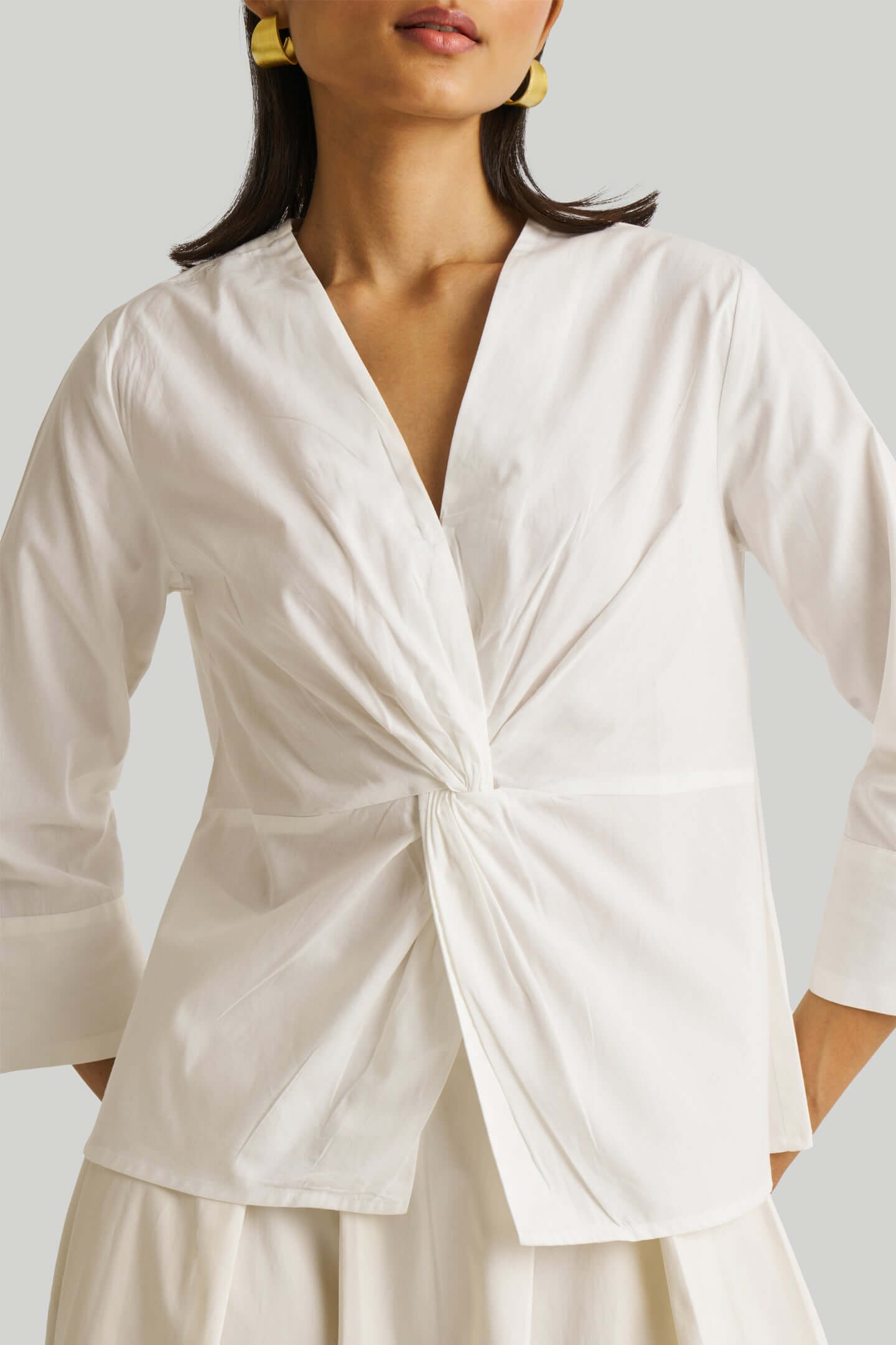 Front Twist Top in White by DC-Reistor